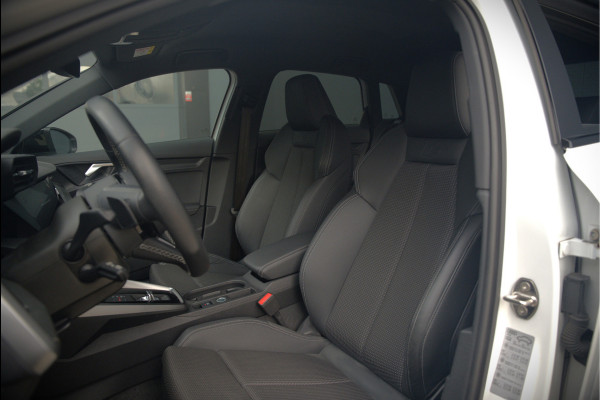 Audi A3 Sportback 45 TFSI e S edition Competition | S-Line | RS Seats | Stoelverwarming | Camera | Navigatie | Cruise Control | LED | Keyless | Virtual Cockpit | Apple Carplay | Parkeersensoren |