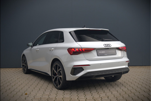 Audi A3 Sportback 45 TFSI e S edition Competition | S-Line | RS Seats | Stoelverwarming | Camera | Navigatie | Cruise Control | LED | Keyless | Virtual Cockpit | Apple Carplay | Parkeersensoren |