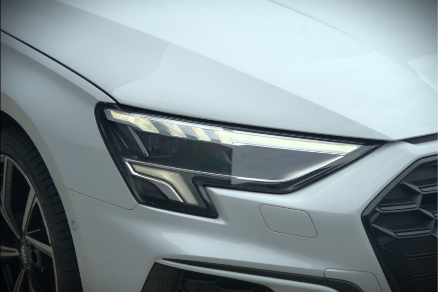 Audi A3 Sportback 45 TFSI e S edition Competition | S-Line | RS Seats | Stoelverwarming | Camera | Navigatie | Cruise Control | LED | Keyless | Virtual Cockpit | Apple Carplay | Parkeersensoren |