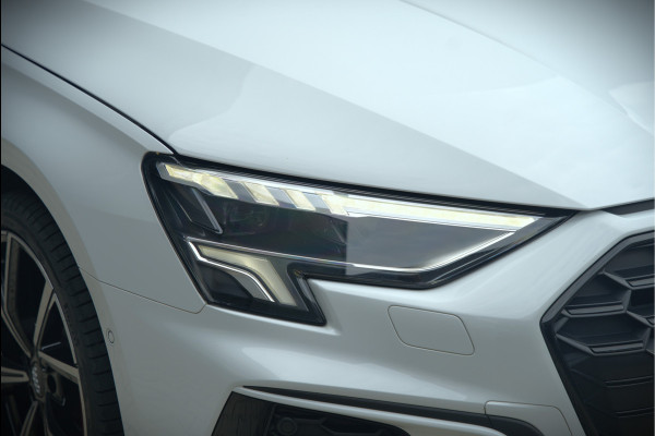 Audi A3 Sportback 45 TFSI e S edition Competition | S-Line | RS Seats | Stoelverwarming | Camera | Navigatie | Cruise Control | LED | Keyless | Virtual Cockpit | Apple Carplay | Parkeersensoren |