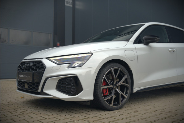 Audi A3 Sportback 45 TFSI e S edition Competition | S-Line | RS Seats | Stoelverwarming | Camera | Navigatie | Cruise Control | LED | Keyless | Virtual Cockpit | Apple Carplay | Parkeersensoren |