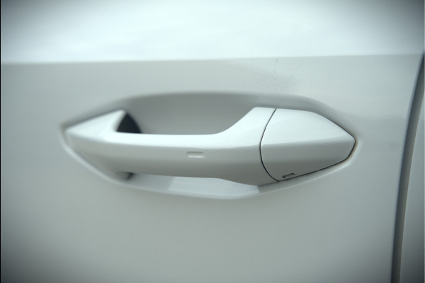 Audi A3 Sportback 45 TFSI e S edition Competition | S-Line | RS Seats | Stoelverwarming | Camera | Navigatie | Cruise Control | LED | Keyless | Virtual Cockpit | Apple Carplay | Parkeersensoren |