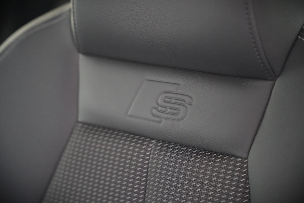 Audi A3 Sportback 45 TFSI e S edition Competition | S-Line | RS Seats | Stoelverwarming | Camera | Navigatie | Cruise Control | LED | Keyless | Virtual Cockpit | Apple Carplay | Parkeersensoren |