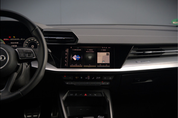 Audi A3 Sportback 45 TFSI e S edition Competition | S-Line | RS Seats | Stoelverwarming | Camera | Navigatie | Cruise Control | LED | Keyless | Virtual Cockpit | Apple Carplay | Parkeersensoren |