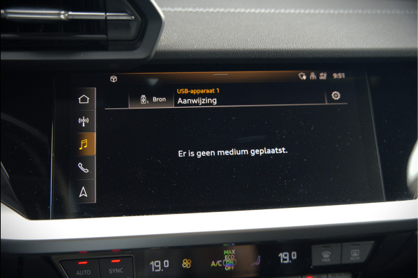 Audi A3 Sportback 45 TFSI e S edition Competition | S-Line | RS Seats | Stoelverwarming | Camera | Navigatie | Cruise Control | LED | Keyless | Virtual Cockpit | Apple Carplay | Parkeersensoren |