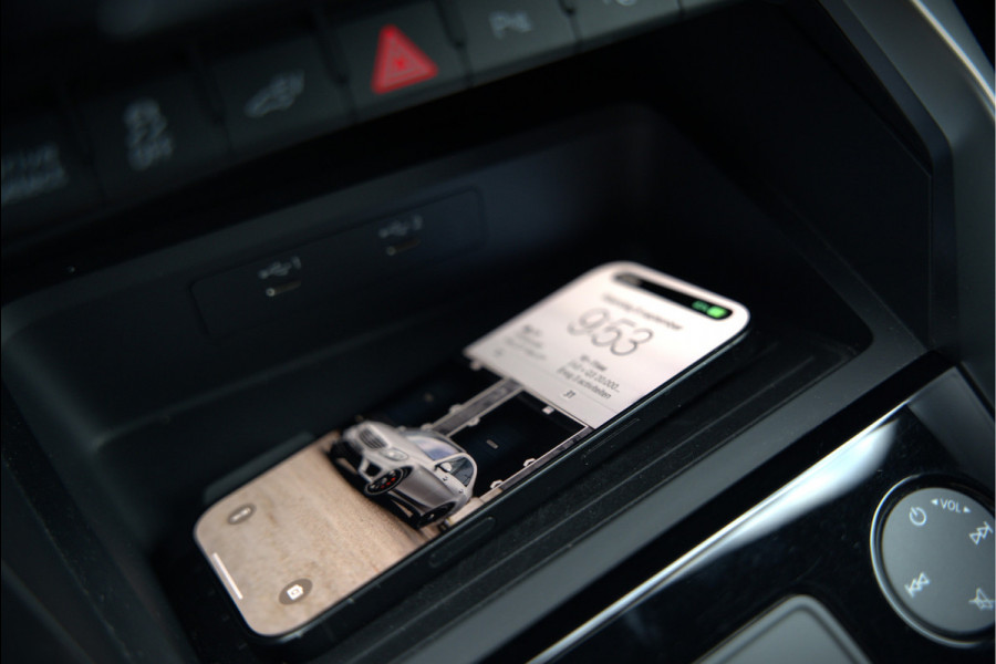 Audi A3 Sportback 45 TFSI e S edition Competition | S-Line | RS Seats | Stoelverwarming | Camera | Navigatie | Cruise Control | LED | Keyless | Virtual Cockpit | Apple Carplay | Parkeersensoren |