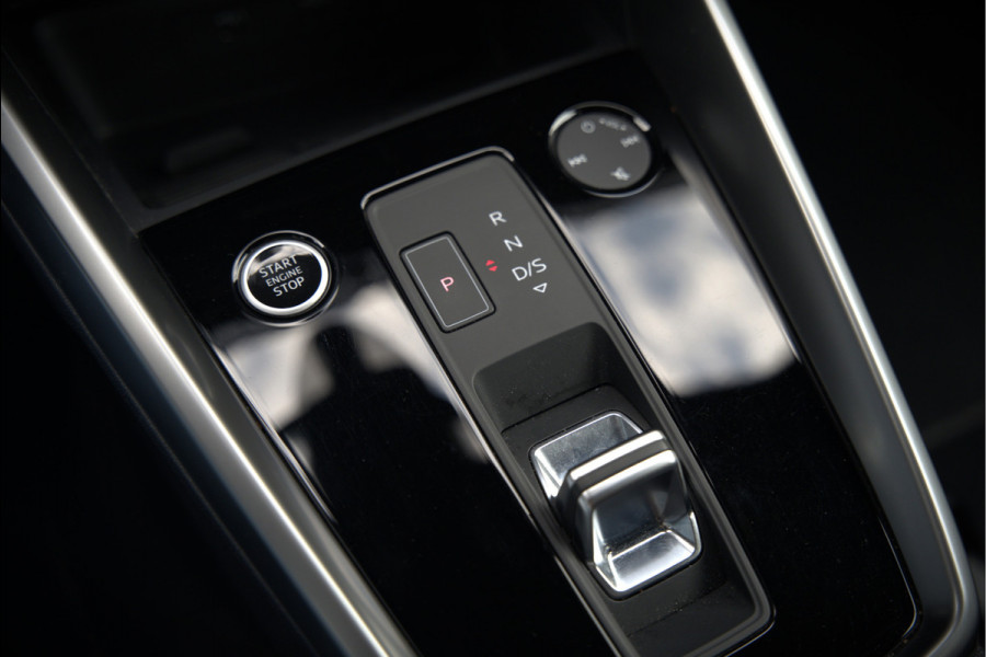 Audi A3 Sportback 45 TFSI e S edition Competition | S-Line | RS Seats | Stoelverwarming | Camera | Navigatie | Cruise Control | LED | Keyless | Virtual Cockpit | Apple Carplay | Parkeersensoren |