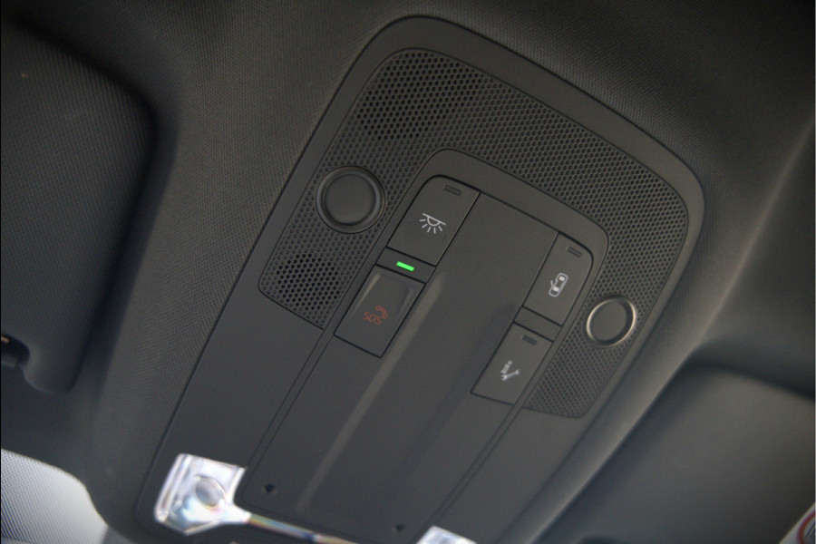 Audi A3 Sportback 45 TFSI e S edition Competition | S-Line | RS Seats | Stoelverwarming | Camera | Navigatie | Cruise Control | LED | Keyless | Virtual Cockpit | Apple Carplay | Parkeersensoren |