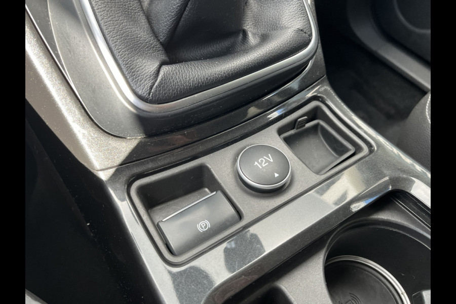 Ford Kuga 1.5 EcoBoost Titanium 150pk/110kW 6-bak WORDT VERWACHT EIND AUGUSTUS | Trekhaak | Camera | Bi-Xenon | Winter Pack | etc. etc.