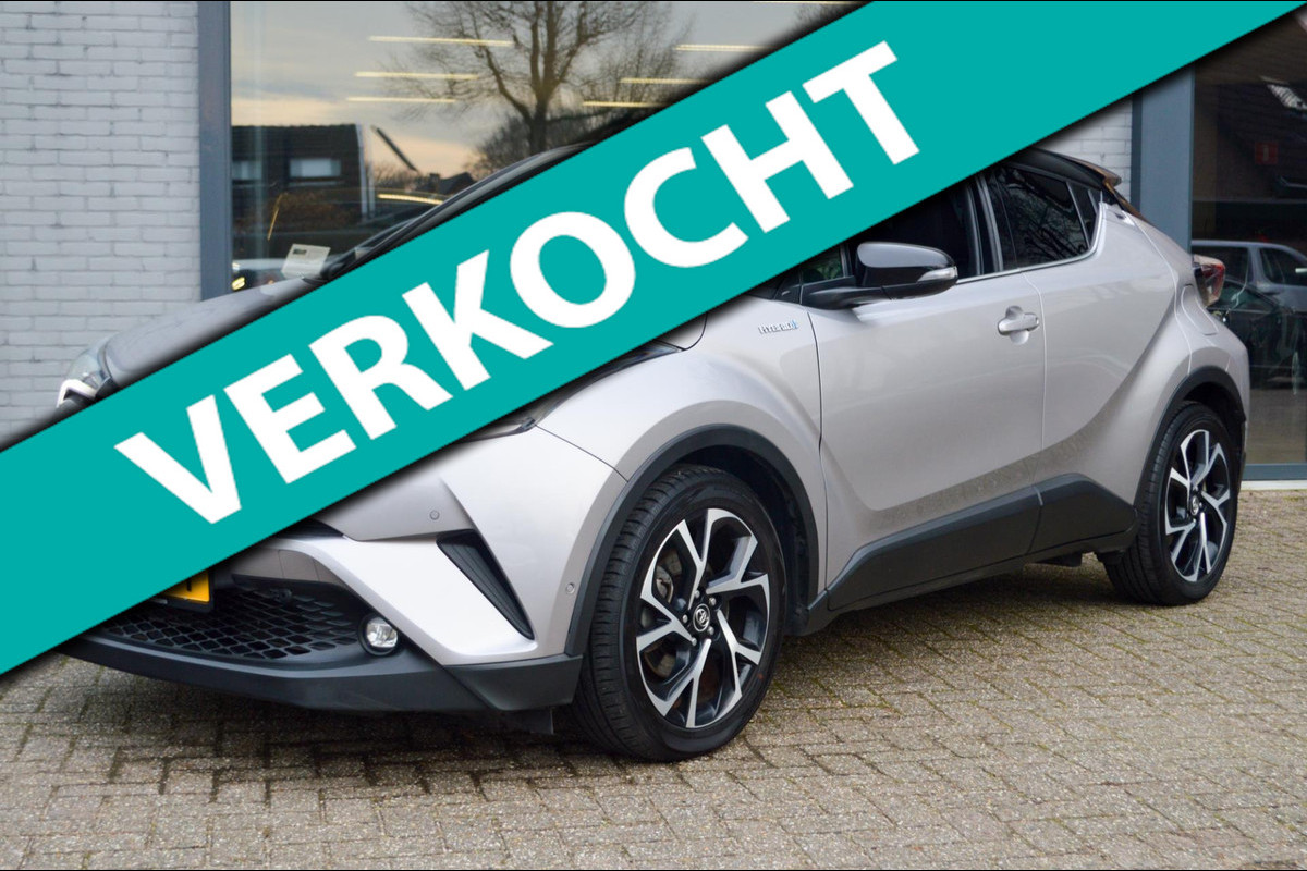 Toyota C-HR 1.8 Hybrid Bi-Tone Plus |UNIEK!!|Elektrisch open dak|Leder|Navigatie