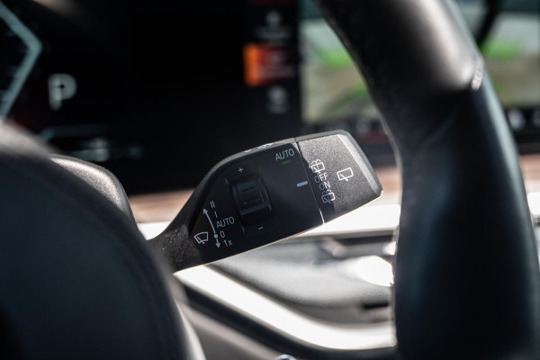 BMW X5 xDrive50e | Hud | Panorama | Trekhaak | H&K