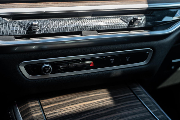 BMW X5 xDrive50e | Hud | Panorama | Trekhaak | H&K