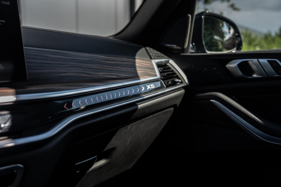 BMW X5 xDrive50e | Hud | Panorama | Trekhaak | H&K