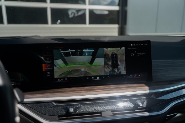 BMW X5 xDrive50e | Hud | Panorama | Trekhaak | H&K
