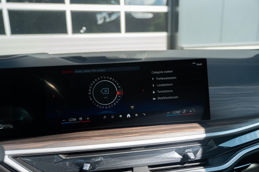 BMW X5 xDrive50e | Hud | Panorama | Trekhaak | H&K