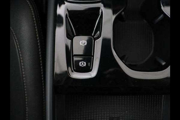 Volvo XC40 1.5 T5 Recharge Inscription | Trekhaak | Leder | Camera | Stoel & stuurverwarming | Carplay | Harman/Kardon | Navigatie | Keyless | Full LED