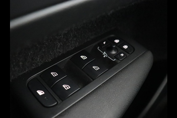 Volvo XC40 1.5 T5 Recharge Inscription | Trekhaak | Leder | Camera | Stoel & stuurverwarming | Carplay | Harman/Kardon | Navigatie | Keyless | Full LED