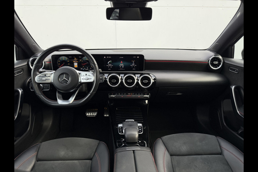 Mercedes-Benz A-Klasse 200 Business Solution AMG | Pano | MBUX | Camera | Navi | LED | 19 inch