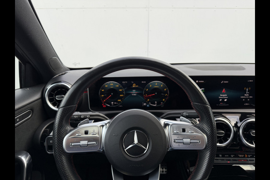 Mercedes-Benz A-Klasse 200 Business Solution AMG | Pano | MBUX | Camera | Navi | LED | 19 inch