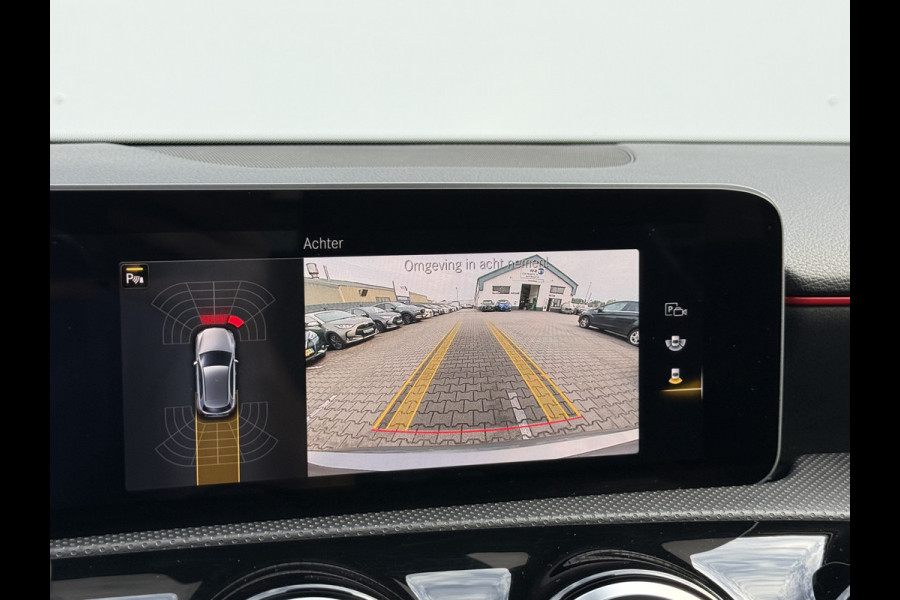 Mercedes-Benz A-Klasse 200 Business Solution AMG | Pano | MBUX | Camera | Navi | LED | 19 inch