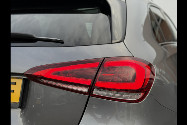 Mercedes-Benz A-Klasse 200 Business Solution AMG | Pano | MBUX | Camera | Navi | LED | 19 inch
