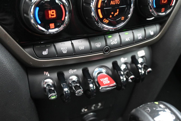 MINI Countryman 2.0 John Cooper Works ALL4 Chili JCW Pano A.Cruise Headup '17 MINI Countryman 2.0 John Cooper Works ALL4 Chili JCW Pano A.Cruise Headup '17