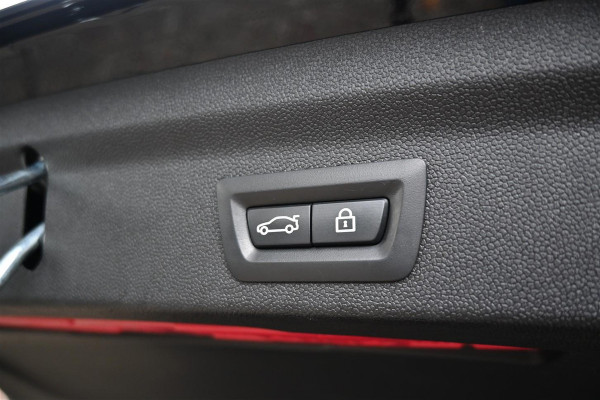 MINI Countryman 2.0 John Cooper Works ALL4 Chili JCW Pano A.Cruise Headup '17 MINI Countryman 2.0 John Cooper Works ALL4 Chili JCW Pano A.Cruise Headup '17