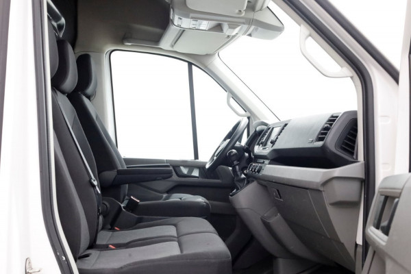 Volkswagen Crafter 35 2.0 TDI 140pk E6 L3H3 (L2H2) Dubbel Glasresteel Navi/Camera 01-2019