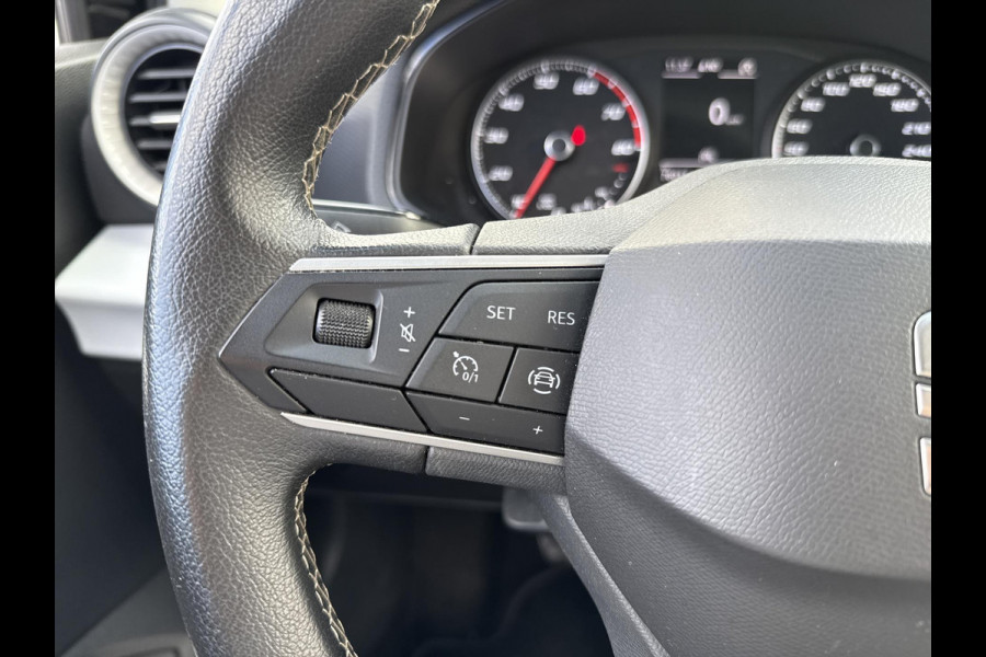 Seat Arona 1.0 TSI Style | Navigatie| Apple carplay| Android Auto| Lane Assist|