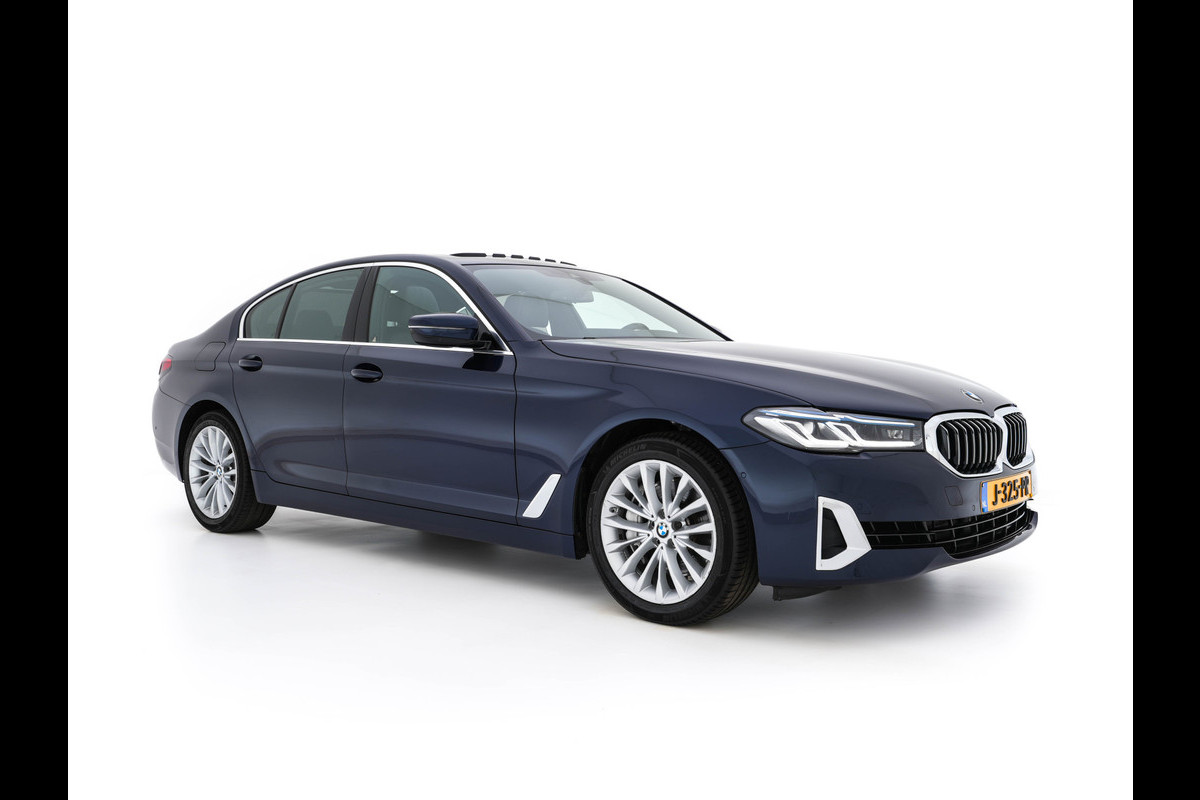 BMW 5 Serie 540i xDrive High Executive Edition (INCL-BTW ) Aut.*PANO | LUXURY-LEATHER | LASER-LIGHT | BOWERS&WILKINS-AUDIO | MEMORY-PACK | HEATED/COOLED-COMFORTSEATS | DIGI-COCKPIT | NAVI-FULLMAP | SHIFT-PADDLES | CRUISE | 18''ALU* BMW 5 Serie 540i xDrive High Executive Edition (INCL-BTW ) Aut.*PANO | LUXURY-LEATHER | LASER-LIGHT | BOWERS&WILKINS-AUDIO | MEMORY-PACK | HEATED/COOLED-COMFORTSEATS | DIGI-COCKPIT | NAVI-FULLMAP | SHIFT-PADDLES | CRUISE | 18''ALU*