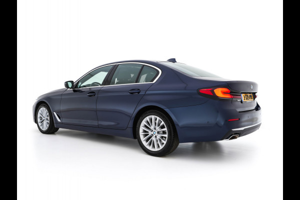 BMW 5 Serie 540i xDrive High Executive Edition (INCL-BTW ) Aut.*PANO | LUXURY-LEATHER | LASER-LIGHT | BOWERS&WILKINS-AUDIO | MEMORY-PACK | HEATED/COOLED-COMFORTSEATS | DIGI-COCKPIT | NAVI-FULLMAP | SHIFT-PADDLES | CRUISE | 18''ALU*