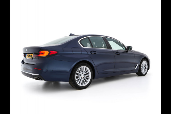 BMW 5 Serie 540i xDrive High Executive Edition (INCL-BTW ) Aut.*PANO | LUXURY-LEATHER | LASER-LIGHT | BOWERS&WILKINS-AUDIO | MEMORY-PACK | HEATED/COOLED-COMFORTSEATS | DIGI-COCKPIT | NAVI-FULLMAP | SHIFT-PADDLES | CRUISE | 18''ALU*