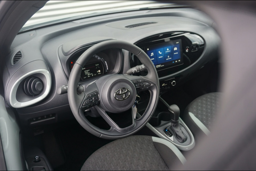 Toyota Aygo X 72PK AUTOMAAT! Pulse NL AUTO | CARPLAY | 144KM | CAMERA | NIEUW!