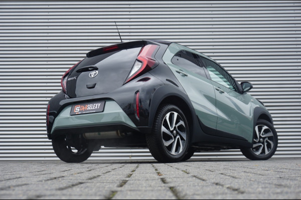 Toyota Aygo X 72PK AUTOMAAT! Pulse NL AUTO | CARPLAY | 144KM | CAMERA | NIEUW!