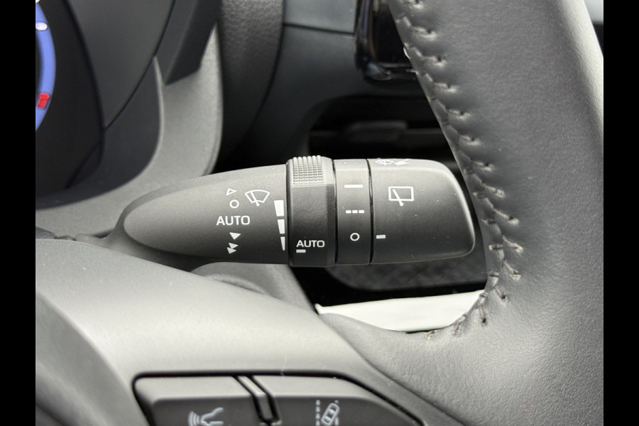 Toyota Yaris Cross 1.5 Hybrid Team D | CarPlay | ACC | Camera | LED | DAB+