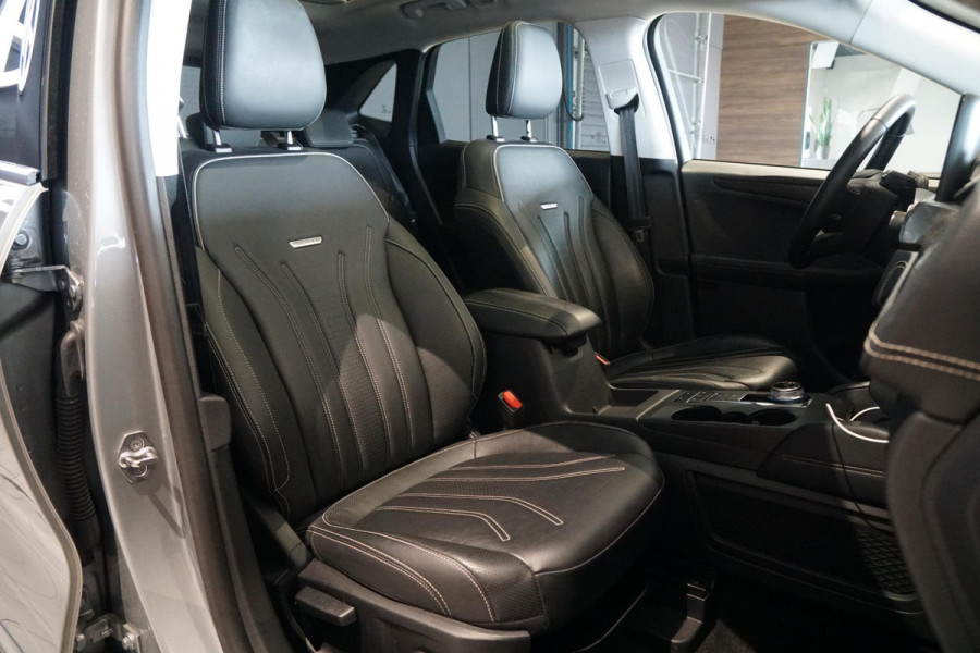 Ford Kuga 2.5 PHEV Vignale + PANORAMA / HEAD-UP / B&O / LEDER / APPLE CARPLAY