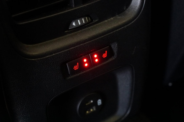 Ford Kuga 2.5 PHEV Vignale + PANORAMA / HEAD-UP / B&O / LEDER / APPLE CARPLAY