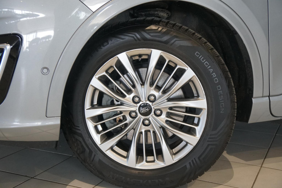 Ford Kuga 2.5 PHEV Vignale + PANORAMA / HEAD-UP / B&O / LEDER / APPLE CARPLAY