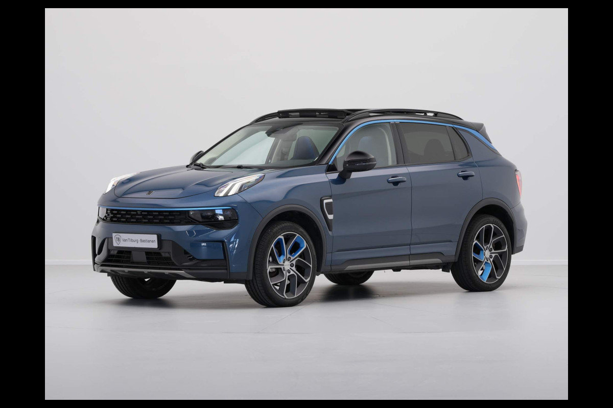 Lynk & Co 01 1.5 Panorama 360 Camera Stoelverwarming Side Assist 134 Lynk & Co 01 1.5 Panorama 360 Camera Stoelverwarming Side Assist 134