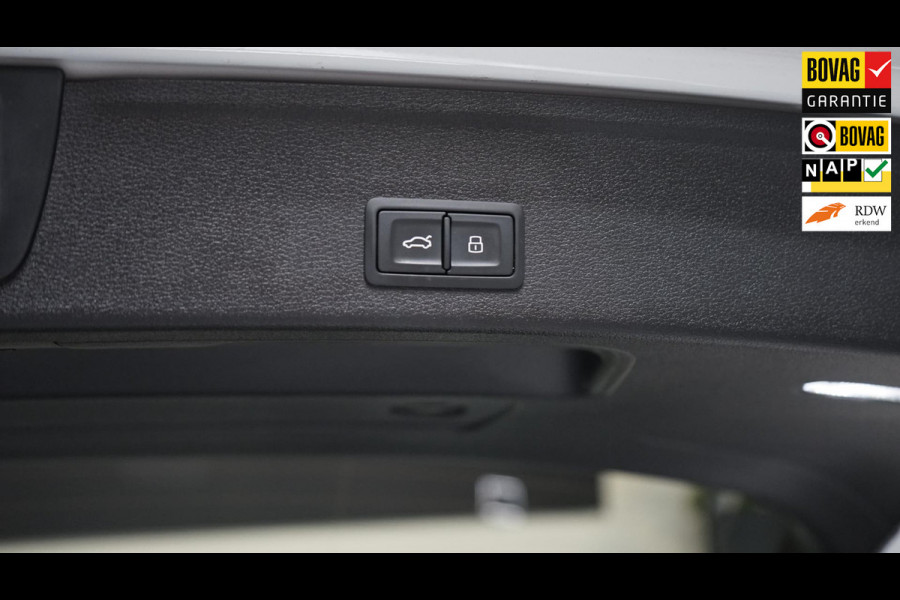 Audi A4 Avant 40 TFSI Quattro Black Optik 3x S-Line AUTOMAAT-ACC-BANG&OLUFSEN-CAMERA-CARPLAY-KEYLESS-MATRIX LED-PANORAMA-VIRTUEEL