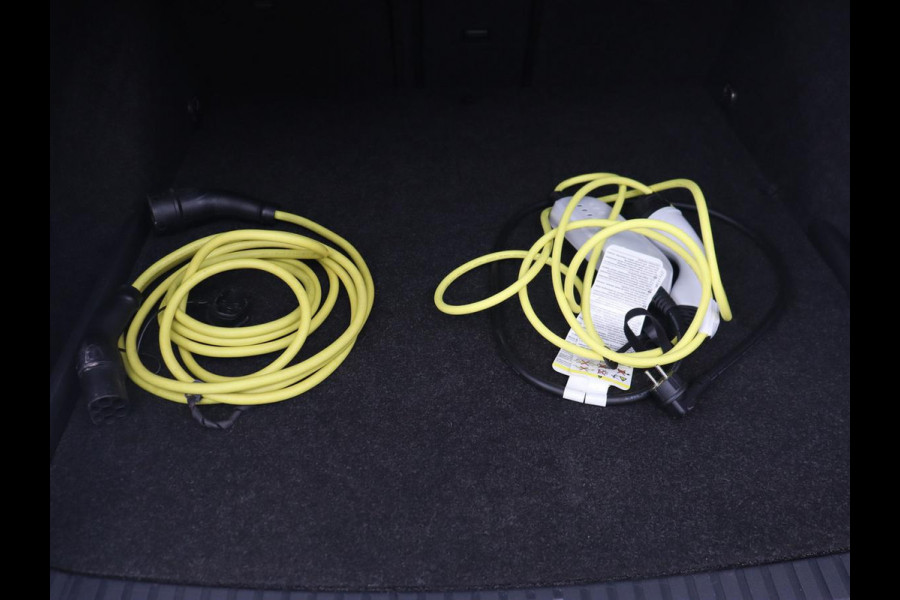 Škoda Octavia Combi 1.4 TSI iV PHEV Business Edition | Stoelverwarming | Adaptive cruise | Carplay | Head-up | Navigatie | DAB | Lane assist | LED