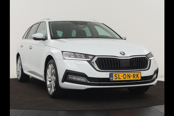 Škoda Octavia Combi 1.4 TSI iV PHEV Business Edition | Stoelverwarming | Adaptive cruise | Carplay | Head-up | Navigatie | DAB | Lane assist | LED