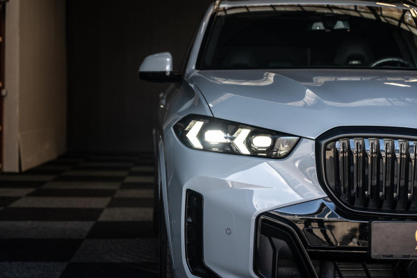 BMW X5 xDrive50e Hybrid M-Sport | Pano | HUD | 360 | M-Sport Stoelen