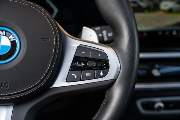 BMW X5 xDrive50e Hybrid M-Sport | Pano | HUD | 360 | M-Sport Stoelen