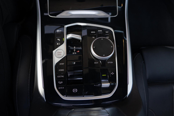 BMW X5 xDrive50e Hybrid M-Sport | Pano | HUD | 360 | M-Sport Stoelen