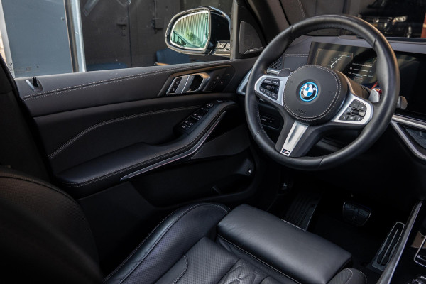BMW X5 xDrive50e Hybrid M-Sport | Pano | HUD | 360 | M-Sport Stoelen