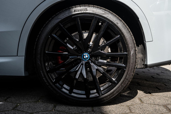 BMW X5 xDrive50e Hybrid M-Sport | Pano | HUD | 360 | M-Sport Stoelen