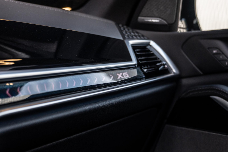 BMW X5 xDrive50e Hybrid M-Sport | Pano | HUD | 360 | M-Sport Stoelen