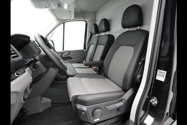Volkswagen Crafter 35 2.0 TDI L3H3 Exclusive EURO VI Trekhaak Navigatie Camera Acc Pdc Stoel/Stuurverwarming Carplay