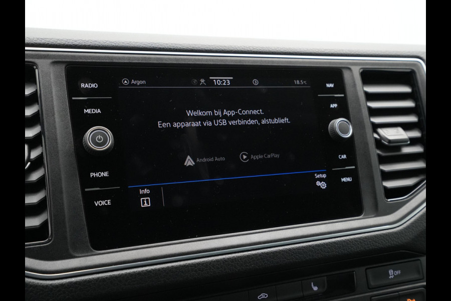 Volkswagen Crafter 35 2.0 TDI L3H3 Exclusive EURO VI Trekhaak Navigatie Camera Acc Pdc Stoel/Stuurverwarming Carplay
